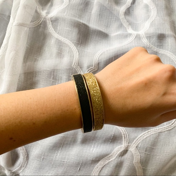 Betsey Johnson 🎀 Set of 2 Bangles - Picture 2 of 5